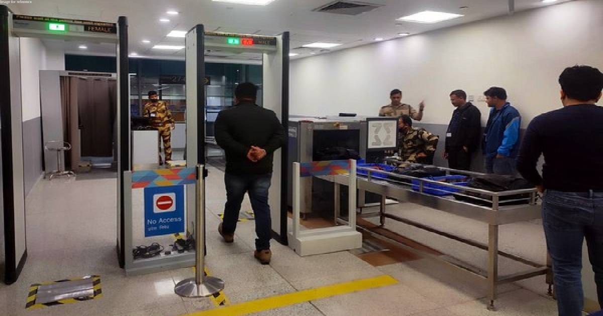 Aviation minister says 5 x-ray machines added at Delhi airport in 9 days